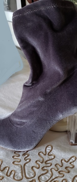 Velvet boots - Picture 3 of 3